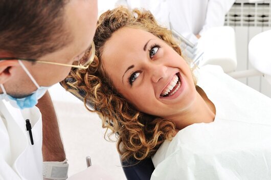 Art Implant - Clinica stomatologica, Bucuresti